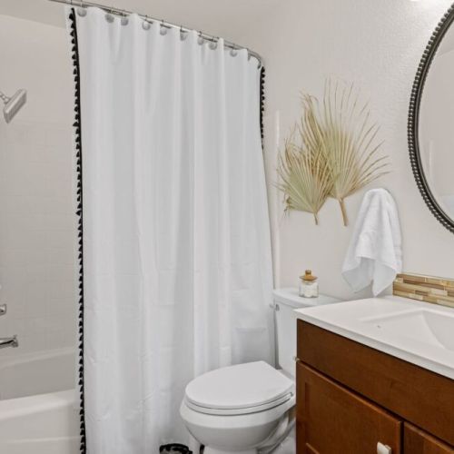 3rd Bathroom with shower/tub Combo