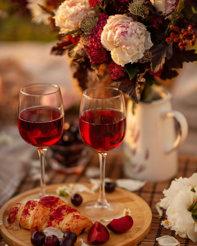 Romance concierge service at a PHX Stays home