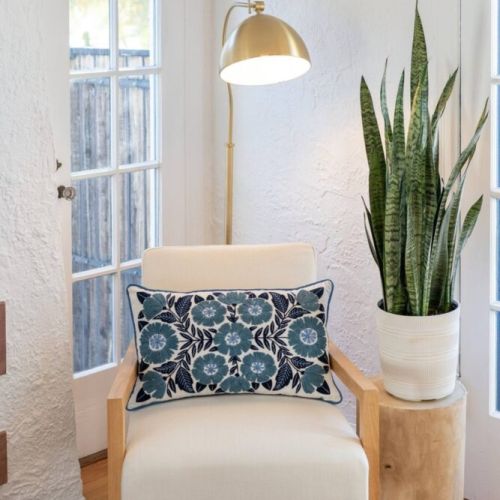 "Beautiful area of Phoenix and so convenient to get to Downtown. The home is so tastefully decorated and very comfortable. We will definitely be back!"
-Eileen
