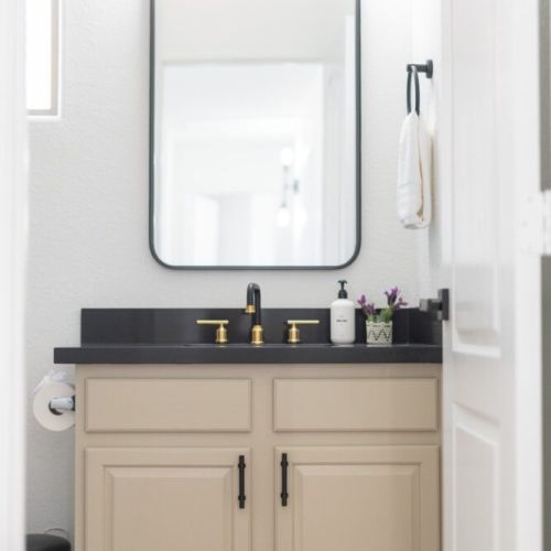 Upstairs secondary bathroom with tub/shower combo