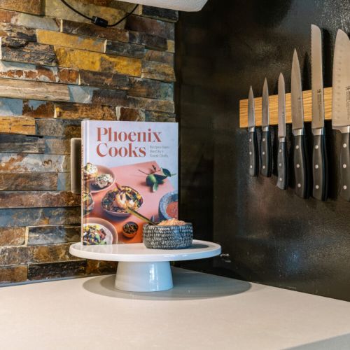 Fully equipped kitchen means more time enjoying Scottsdale and less time shopping for supplies.