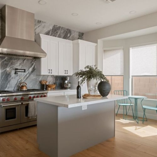 "Great home, well appointed and decorated with all the touches that make it comfortable and easy to stay in. We would love to stay with Jackie again, it was a pleasure!" -Corinne