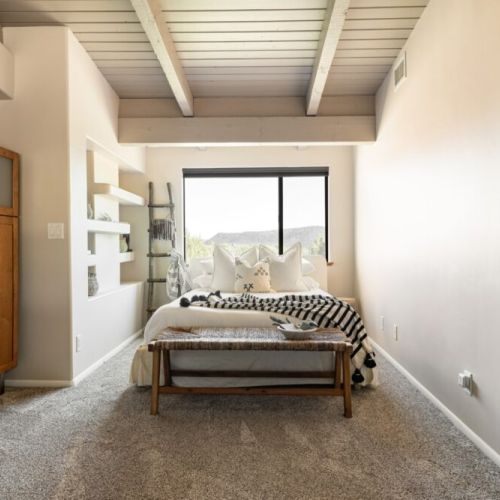 Open loft with queen bed