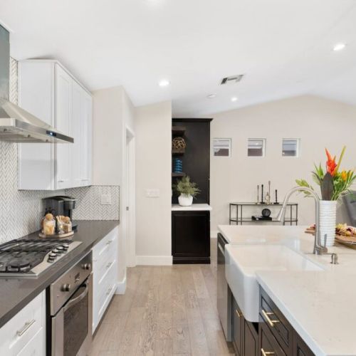 "I've stayed in a ton of Airbnbs and this was by far the most professional property we have stayed at. The neighborhood was quiet but close to all the action of old Scottsdale."