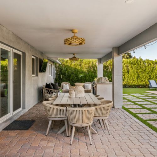 Classic seating for the days and nights you want to dine outdoors