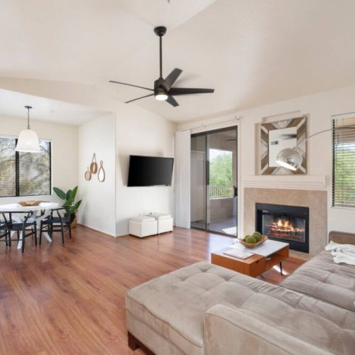 "Jackie was a great host and the space was incredibly clean. Was a comfortable stay and would stay with them again."