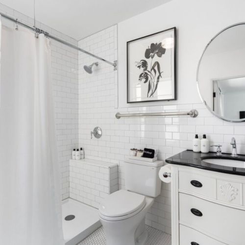 2nd Full bathroom with walk in shower