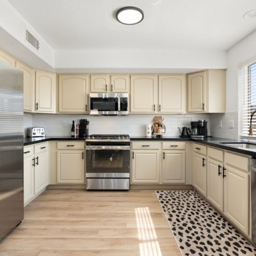 You don't have to cook, but if you want to, everything you need is conveniently located