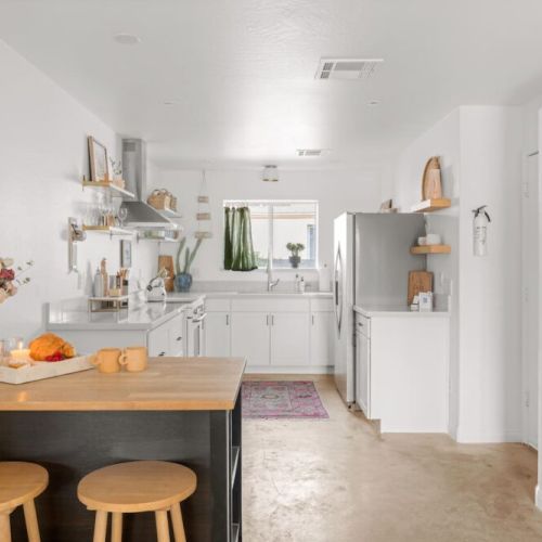 Updated kitchen with ample space for cooking