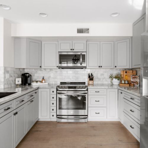 Updated kitchen with everything you need to cook in