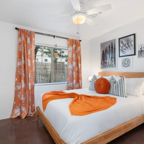 Bedroom 3 with Queen bed