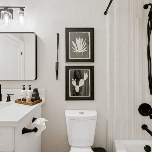 Full Bathroom #2