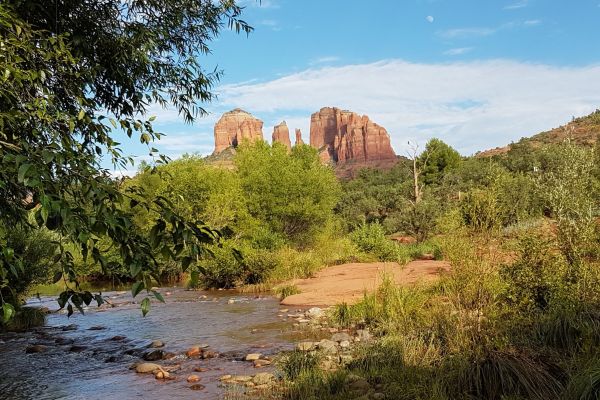 Red Rock Crossing Trail