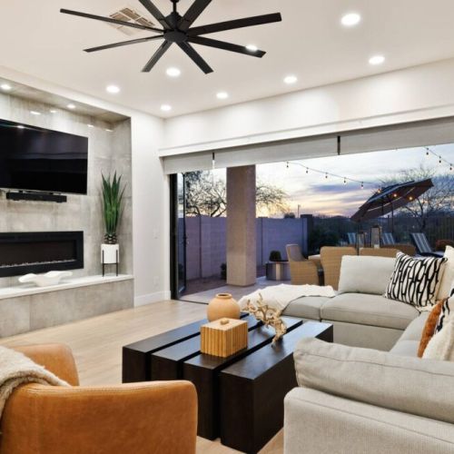 "Jackie was a great host. Answered my questions within minutes. House was clean. The location was the best part about this property. We truly enjoyed our time here. Thank you, Jackie!"