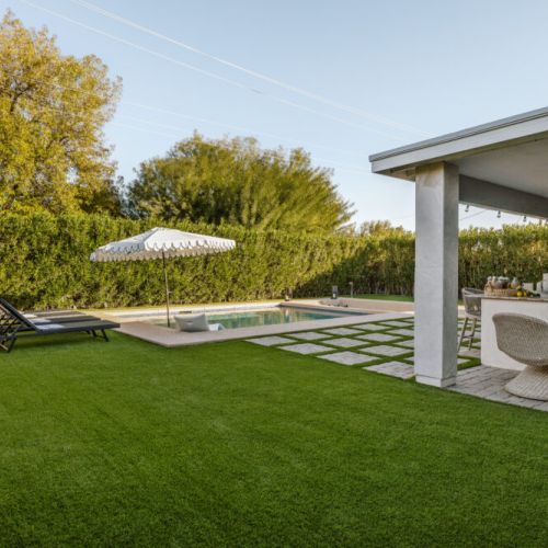 Private backyard allows you to unwind and relax the way you want to.