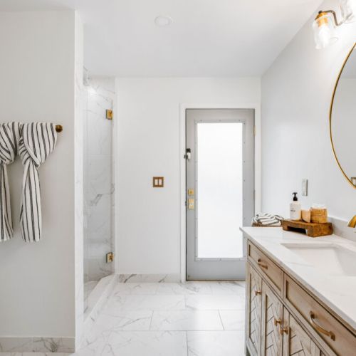 Master ensuite has access to the backyard for your convenience