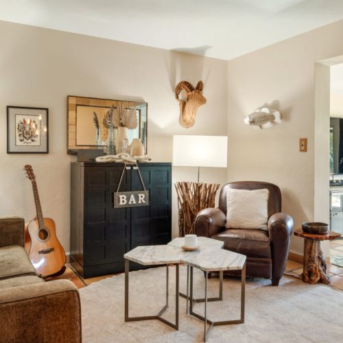 Cocktail connoisseurs will love our dedicated lounge space - perfect for evening drinks and conversation.