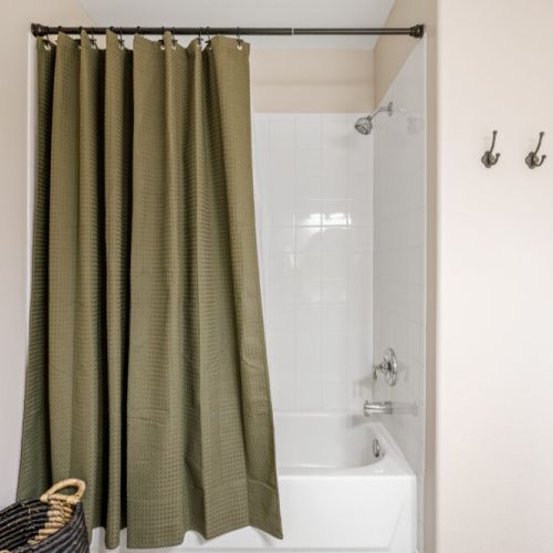 Bathroom 2 with tub and shower combo