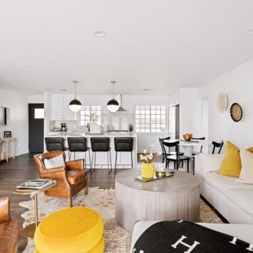 Cozy, convenient and colorful