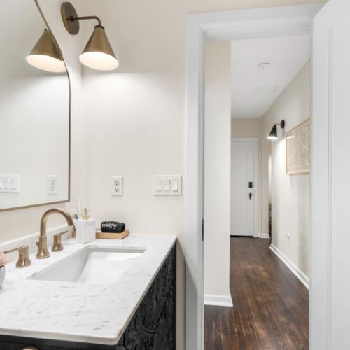 Premium towels and linens