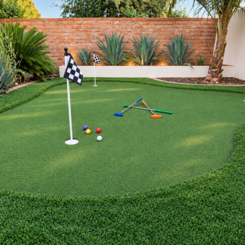 Mini golf complete with putters and golf balls