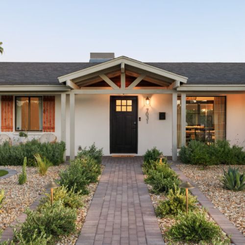 Welcome to your desert vacation home!