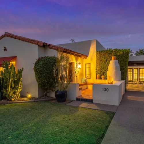 A short drive away are hiking trails, golf courses, spas, the Desert Botanical Garden, and Papago Park. Nearby Biltmore and Scottsdale offer upscale shopping with a plethora of bars and restaurants.