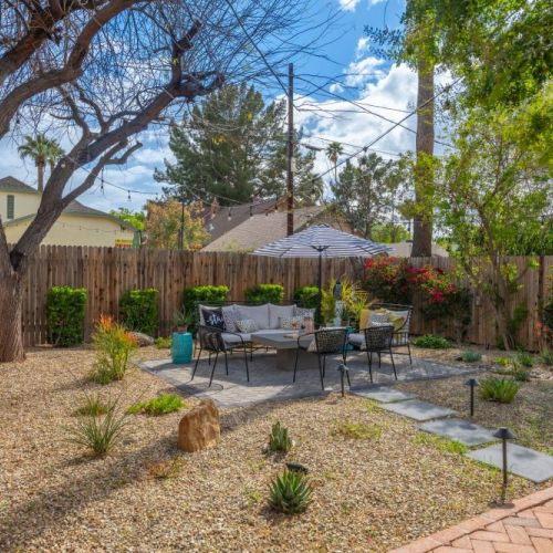 "This was a wonderful place for our team to stay while in Phoenix. Easy access to downtown and the airport. We truly enjoyed the beautiful backyard each night of our stay."