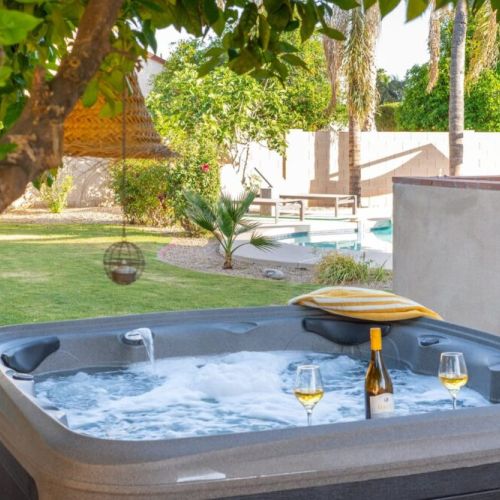 Hot tub AND a sparkling pool