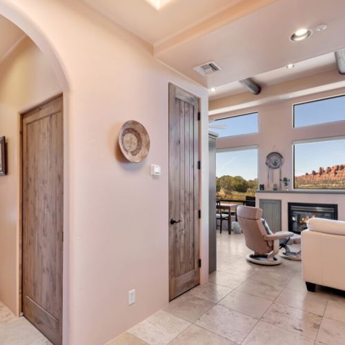 Perfect layout with a view in every direction