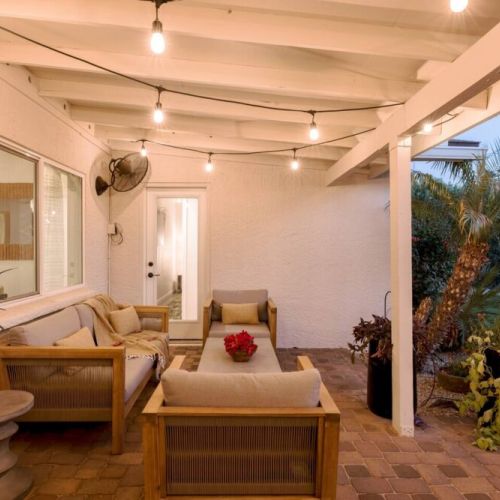 The Bloom's ambiance is incredible