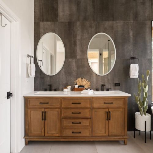 Master bath with stand-alone tub