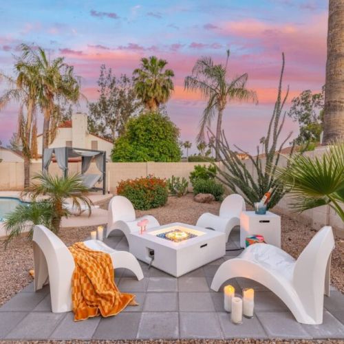 The cotton candy desert sky